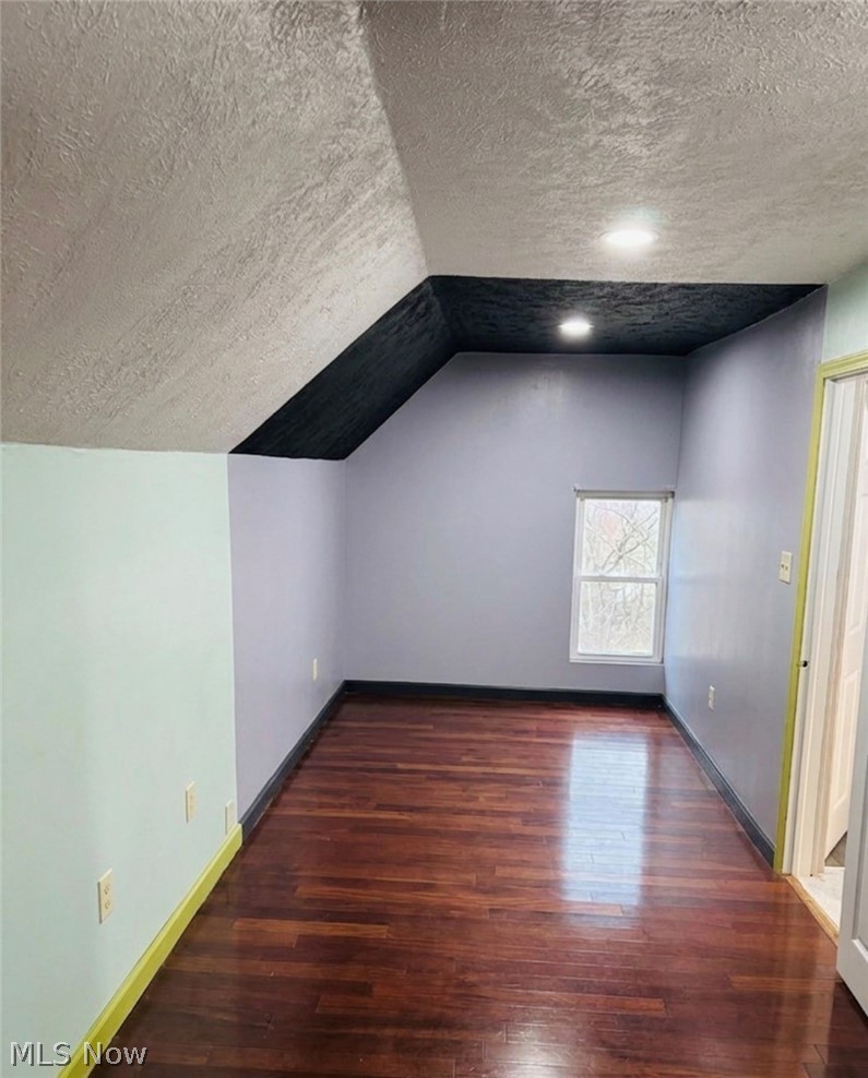 1614 E 49th Street Property Photo 12