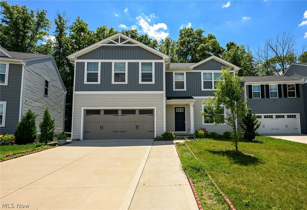 3220 Sunny Brook Drive Property Photo 2