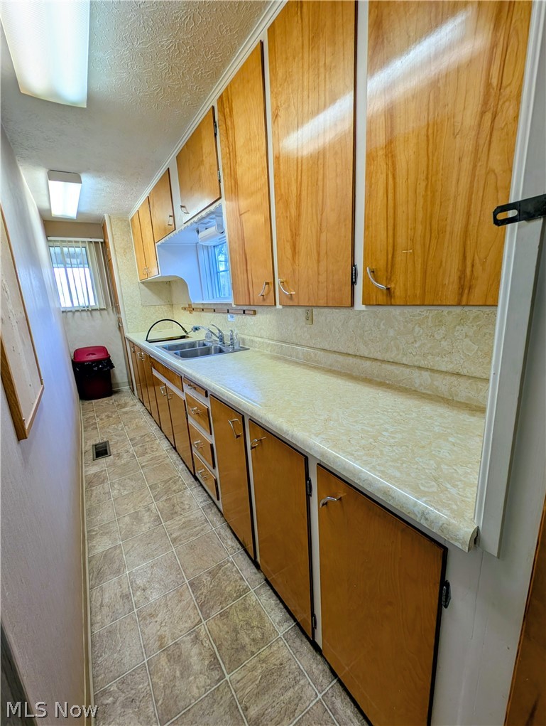 17991 Mahoning Avenue Property Photo 17