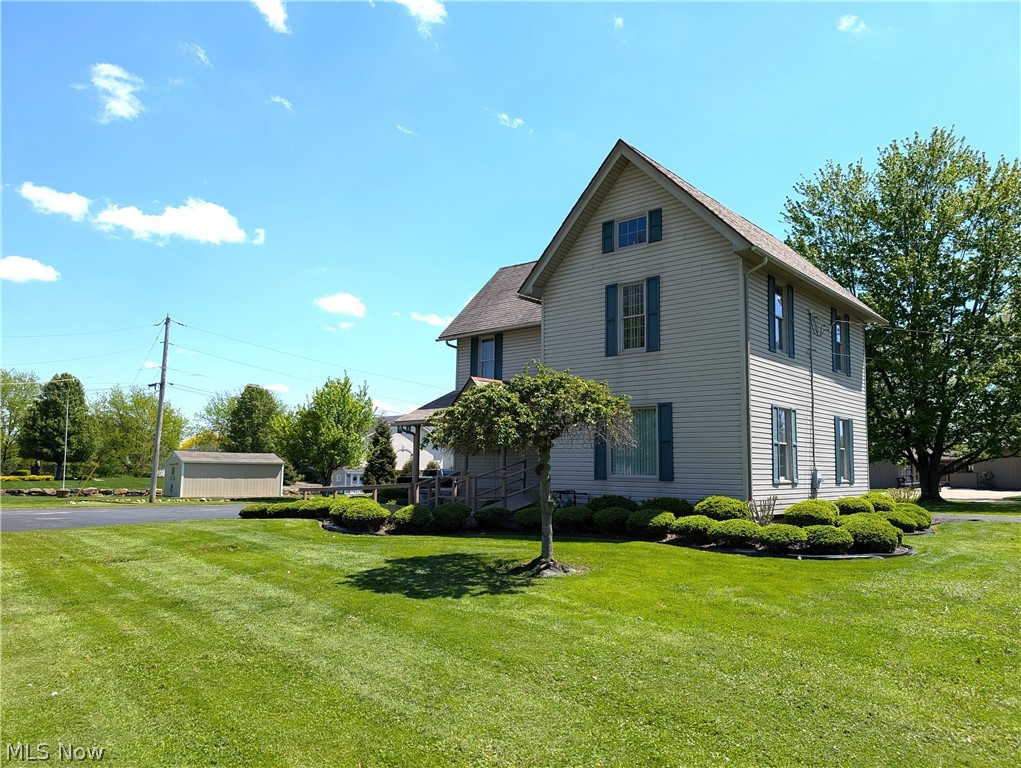 17991 Mahoning Avenue Property Photo 37