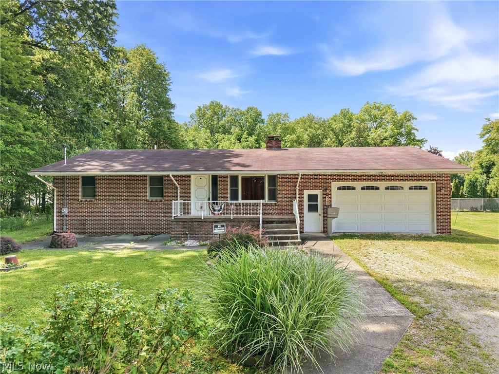 4100 E Broad Street Property Photo 1