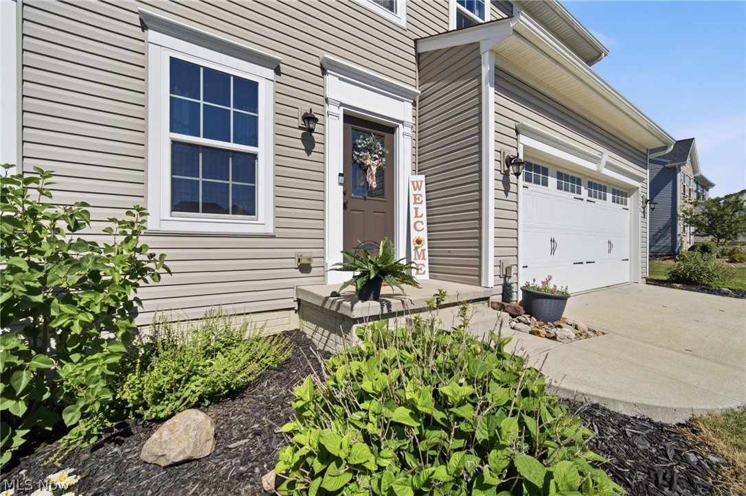 6240 Tyndale Lane Property Photo 4