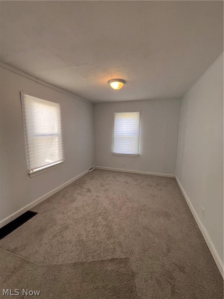 1093 Joy Avenue Property Photo 8
