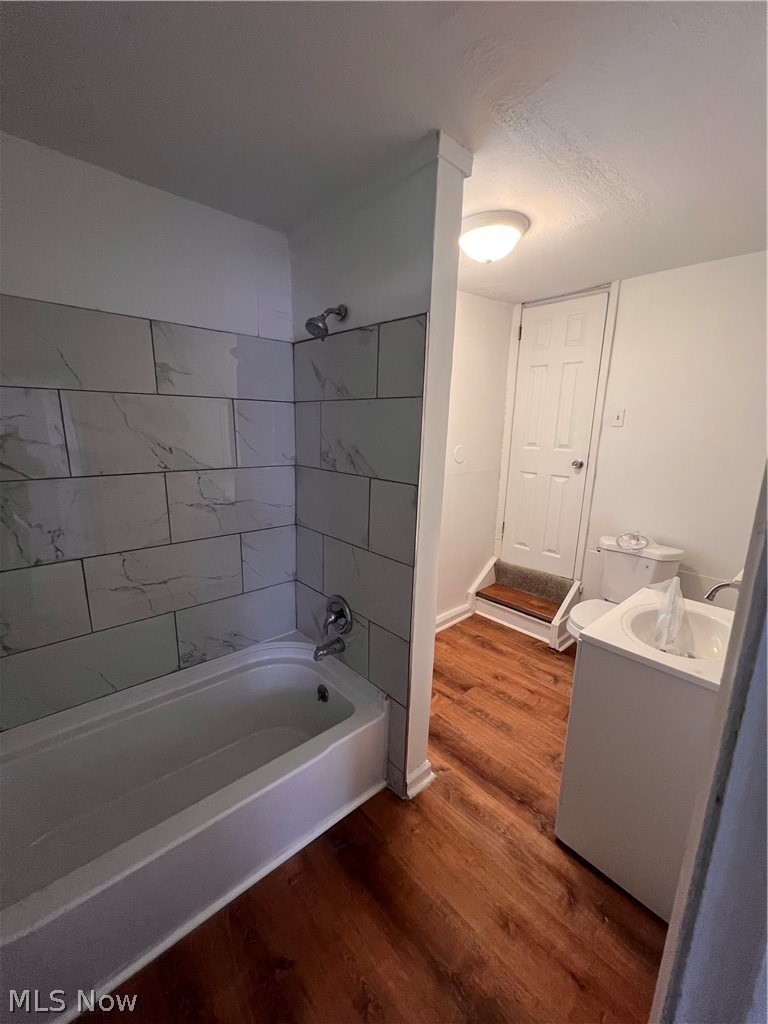1093 Joy Avenue Property Photo 11