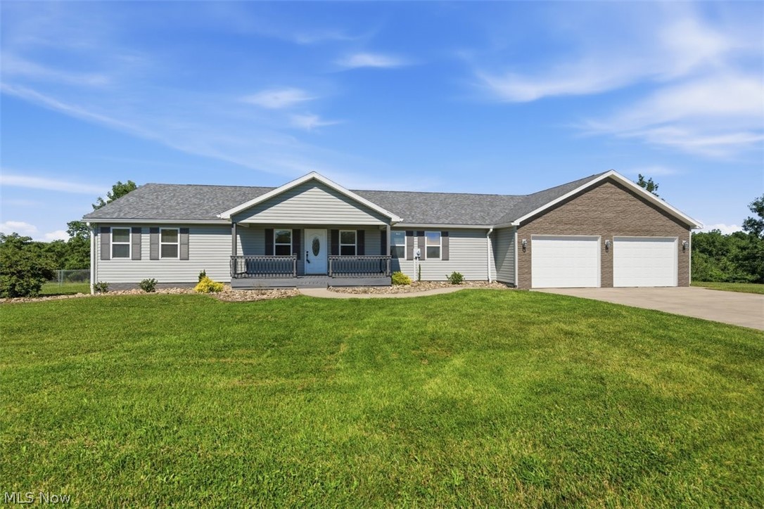 2575 Moody Ridge Road Property Photo 1