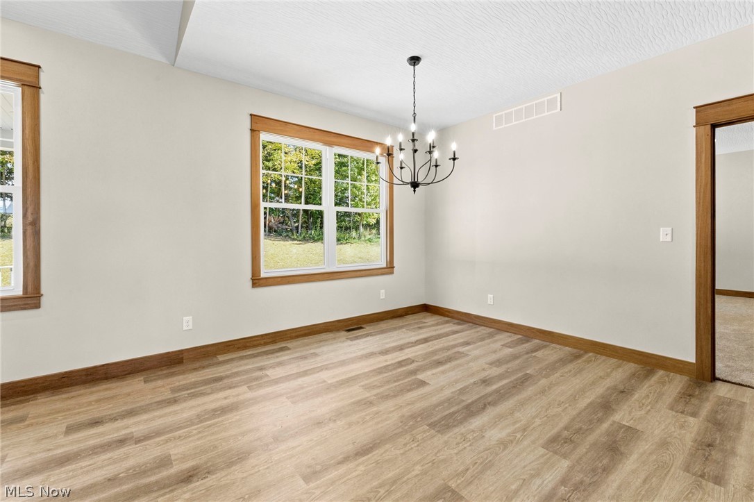 2745 Hickory Court Property Photo 7
