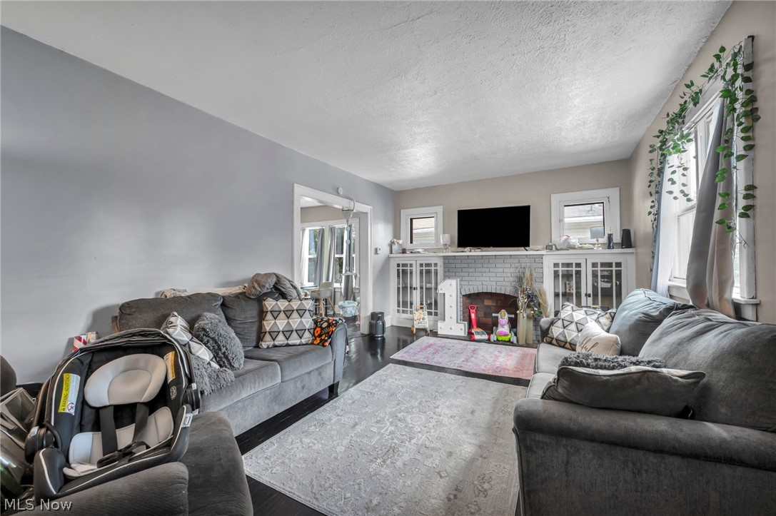 1288 Pondview Avenue Property Photo 12