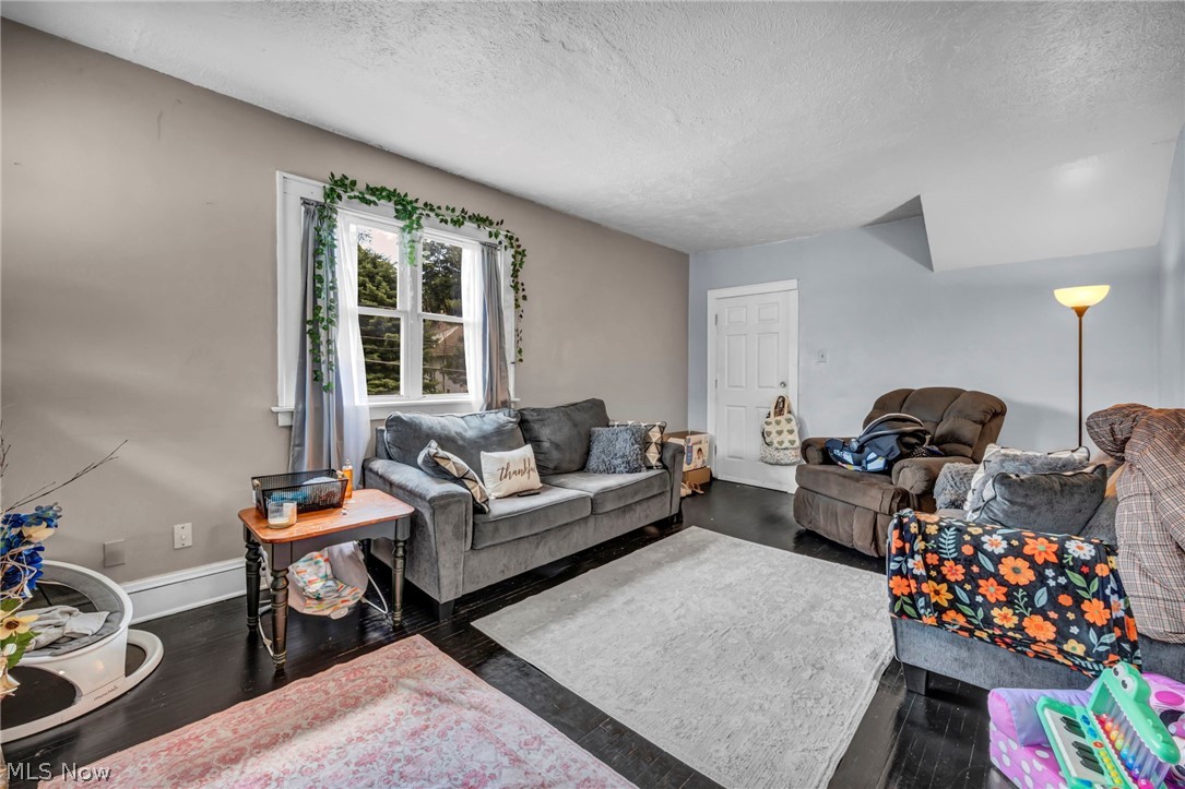 1288 Pondview Avenue Property Photo 14