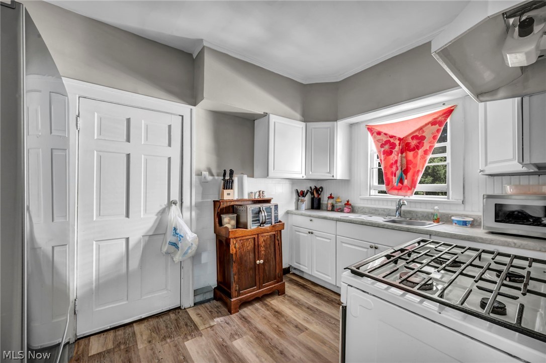 1288 Pondview Avenue Property Photo 32