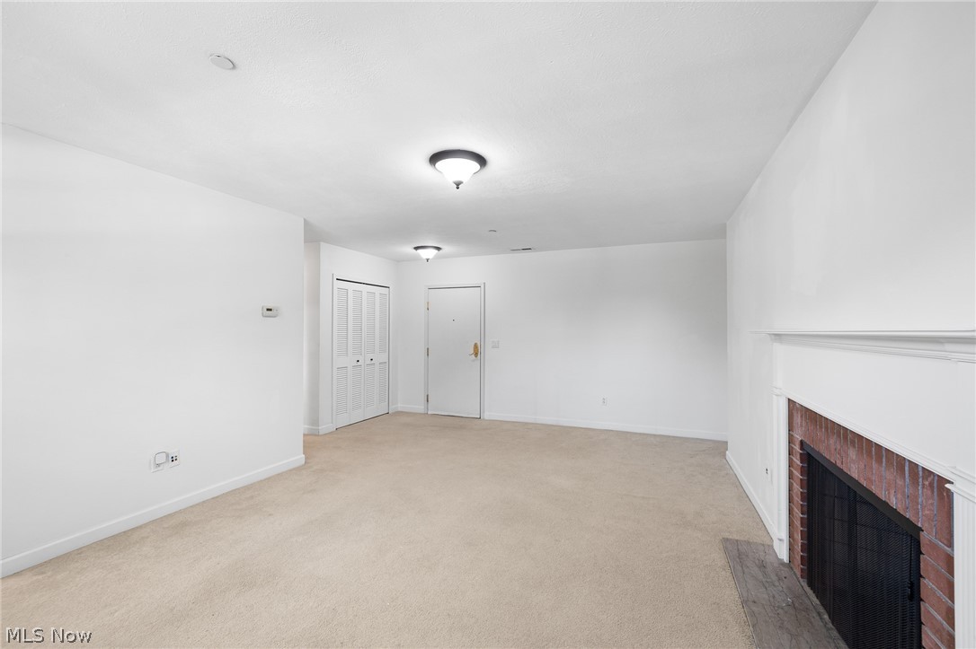 2885 Pease Drive 303 Property Photo 5