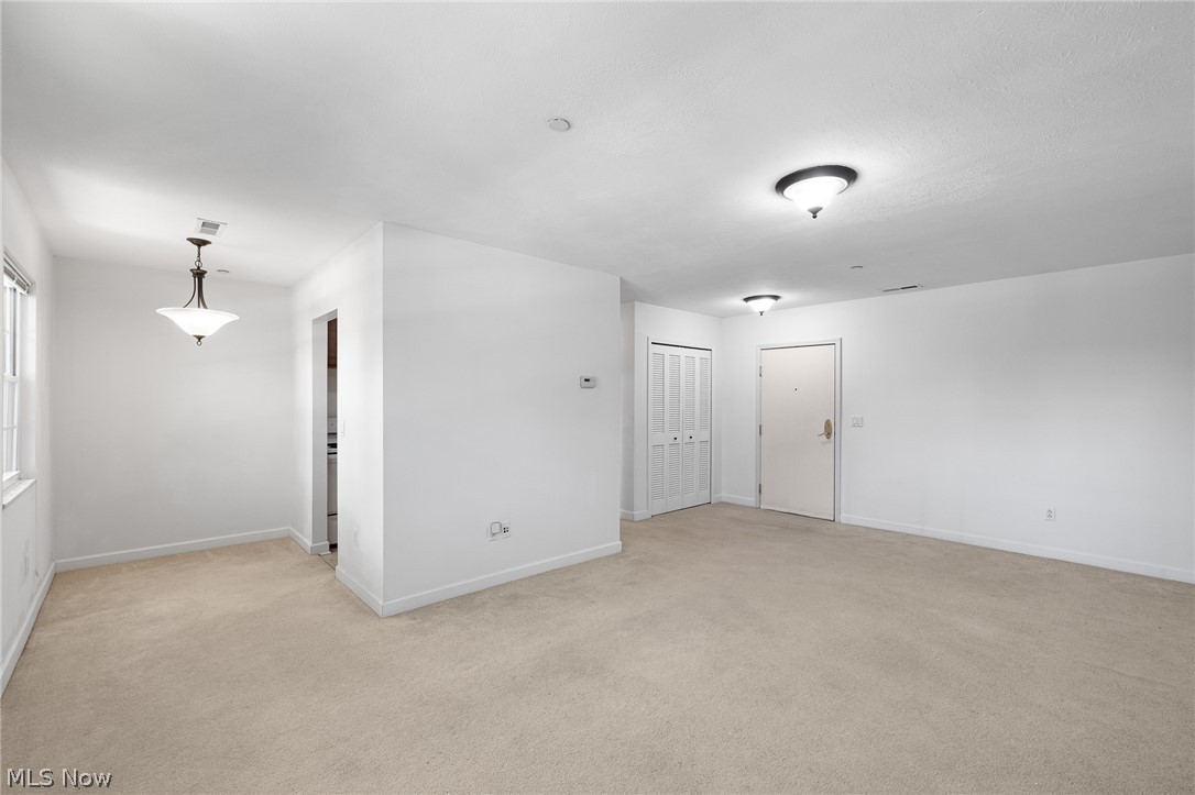 2885 Pease Drive 303 Property Photo 7
