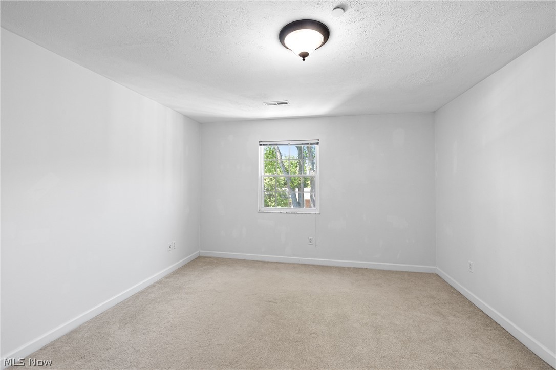 2885 Pease Drive 303 Property Photo 16