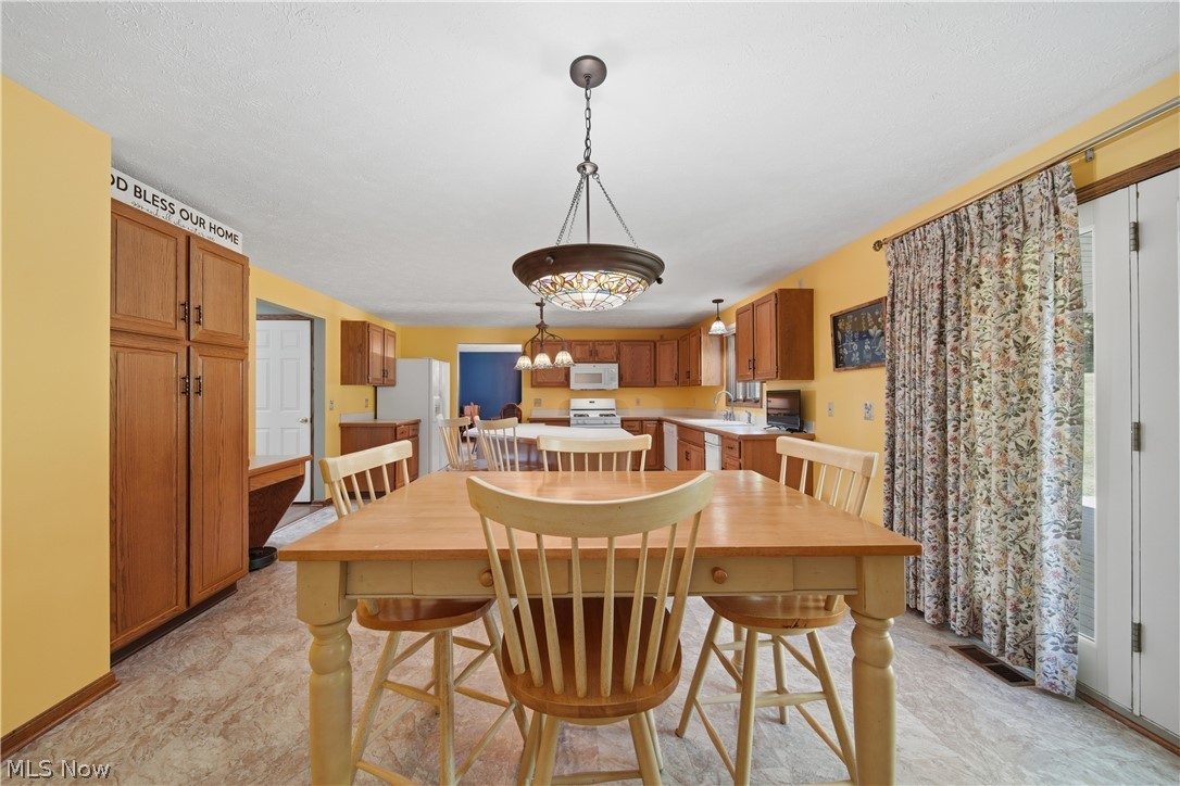 813 Walnut Ridge Street Nw Property Photo 12