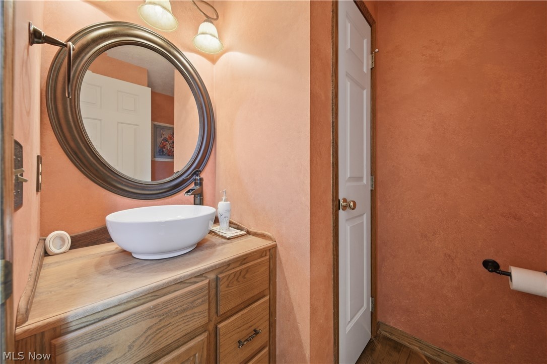 813 Walnut Ridge Street Nw Property Photo 23