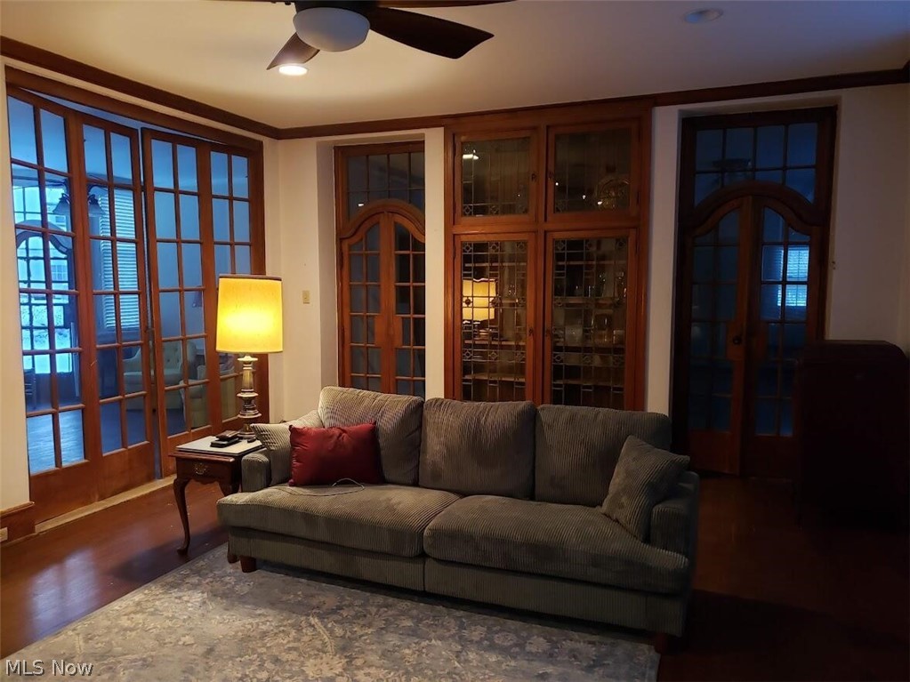 739 Cohasset Drive Property Photo 5
