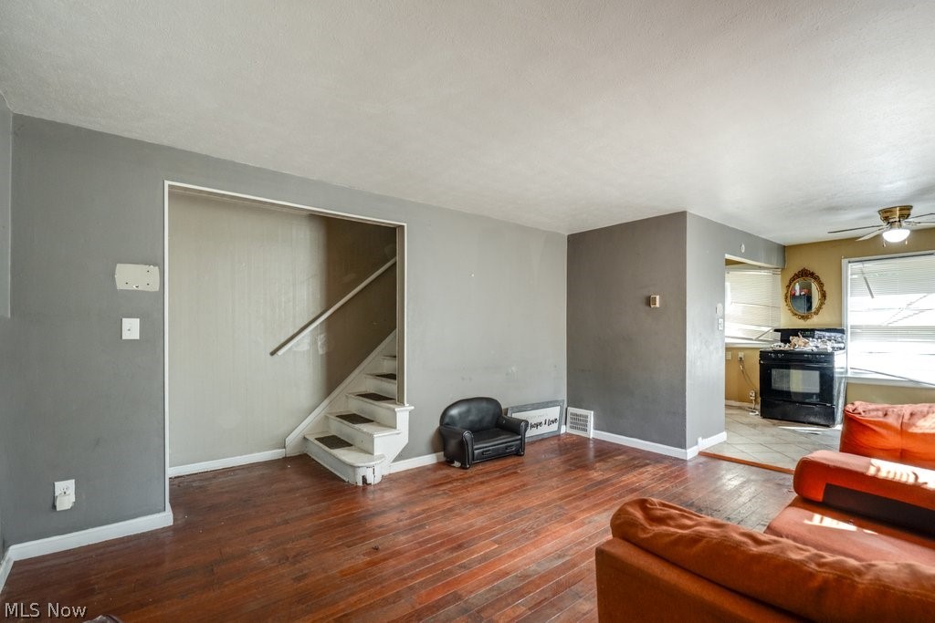 1445 Sulzer Avenue Property Photo 10