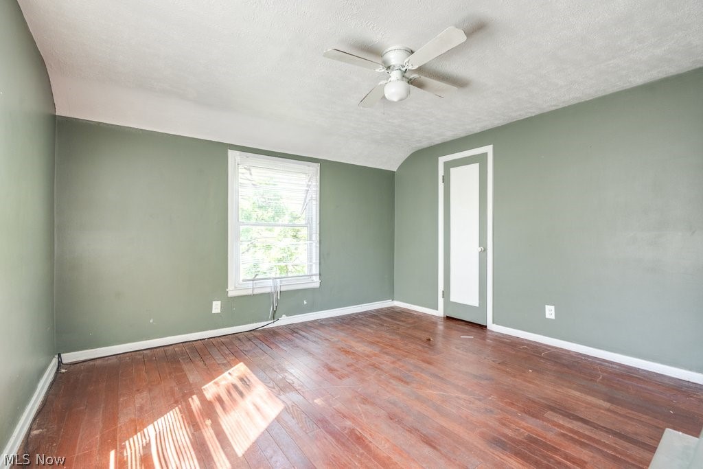 1445 Sulzer Avenue Property Photo 14