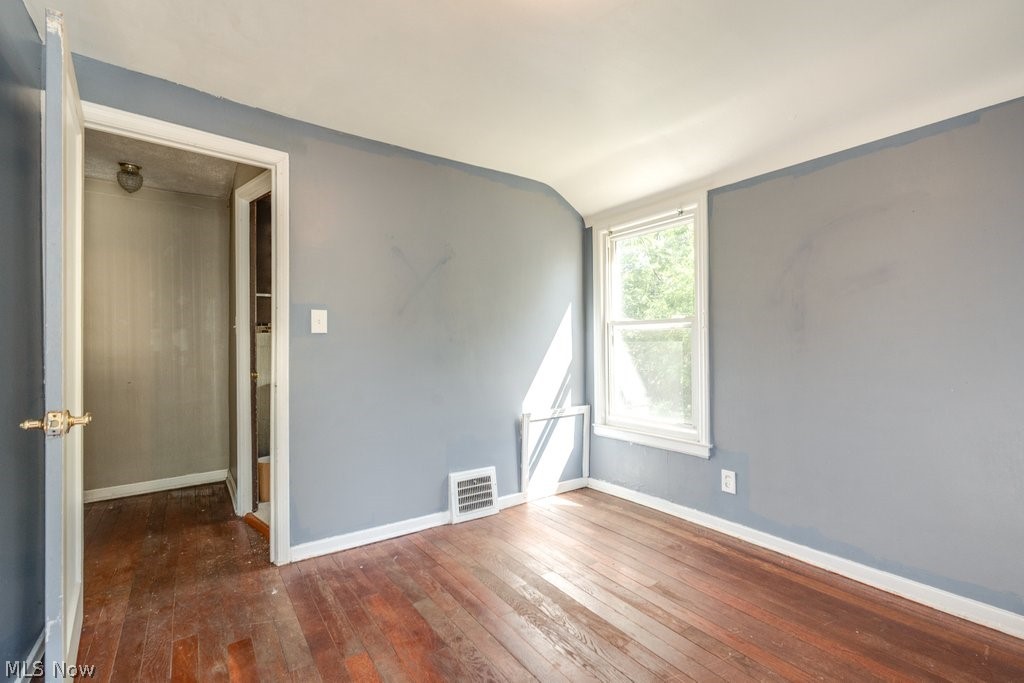 1445 Sulzer Avenue Property Photo 18