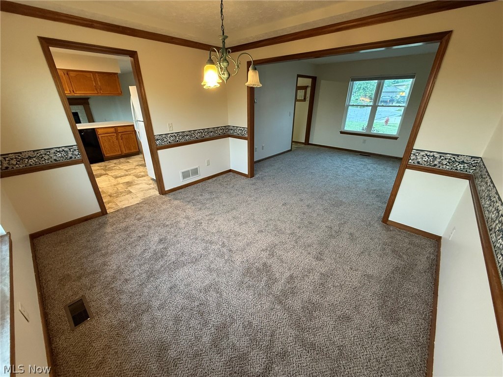 9724 Lafont Circle Ne Property Photo 8