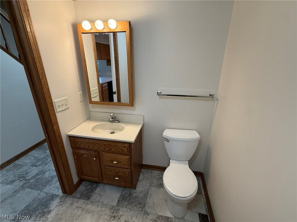 9724 Lafont Circle Ne Property Photo 25