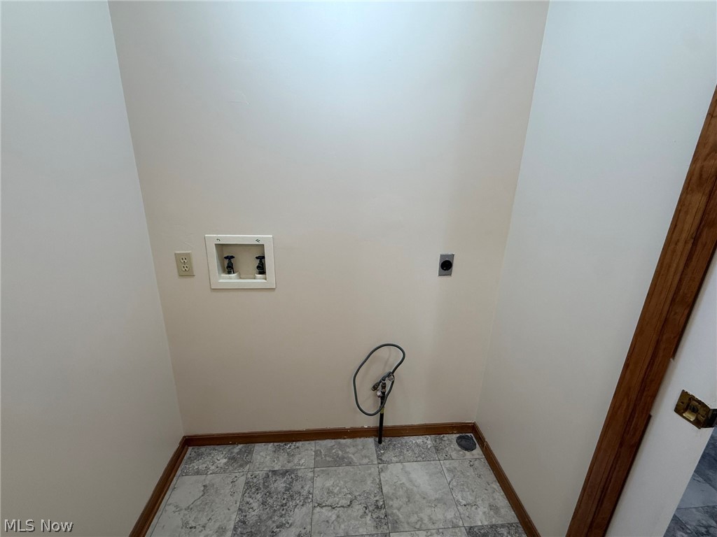 9724 Lafont Circle Ne Property Photo 26