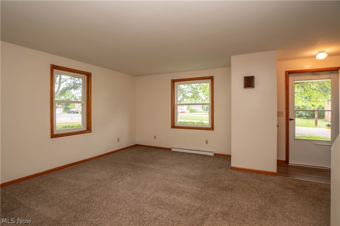 3837-3839 Beech Hill Road Nw Property Photo 4
