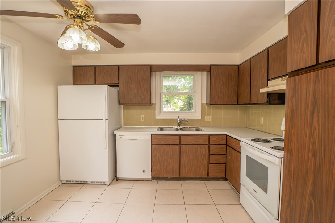 3837-3839 Beech Hill Road Nw Property Photo 8