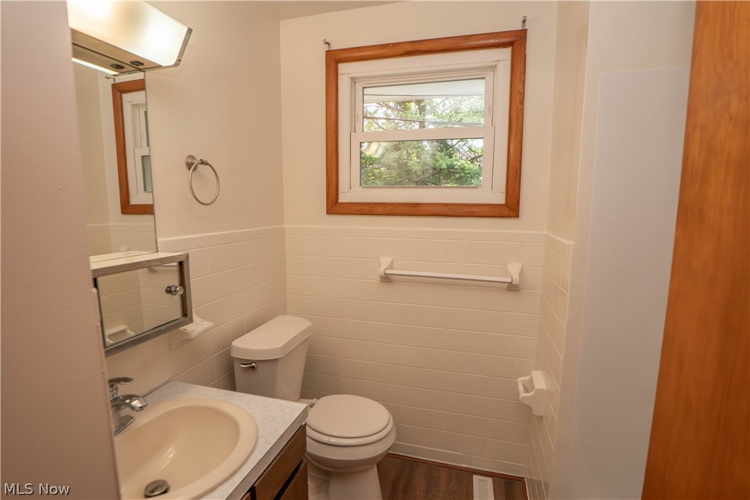 3837-3839 Beech Hill Road Nw Property Photo 15