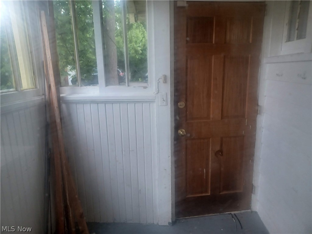 918 Winona Drive Property Photo 8