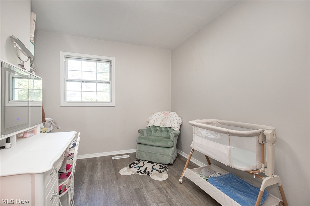 4144 Riverside Drive Property Photo 17