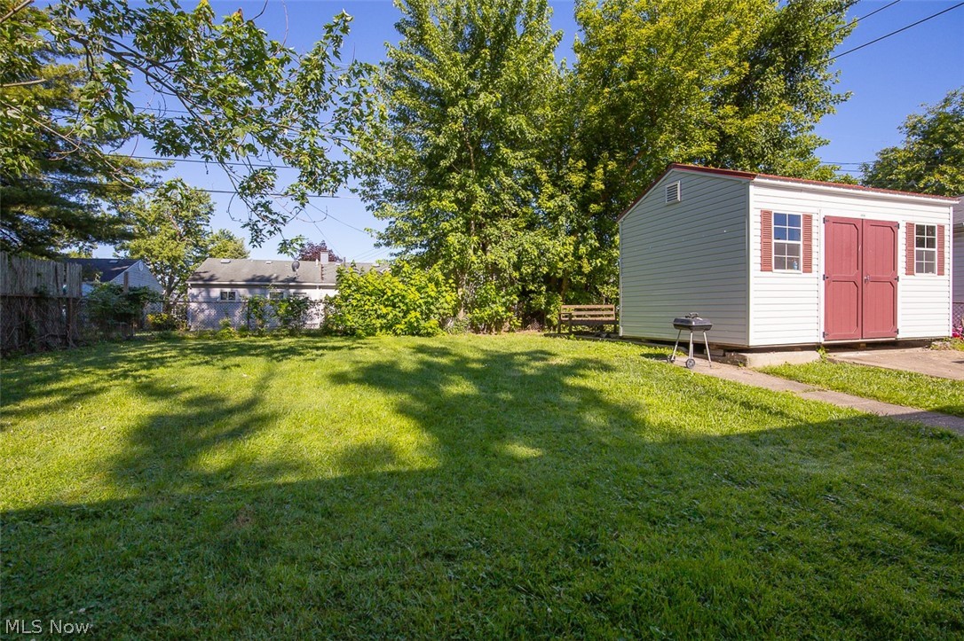 4144 Riverside Drive Property Photo 26