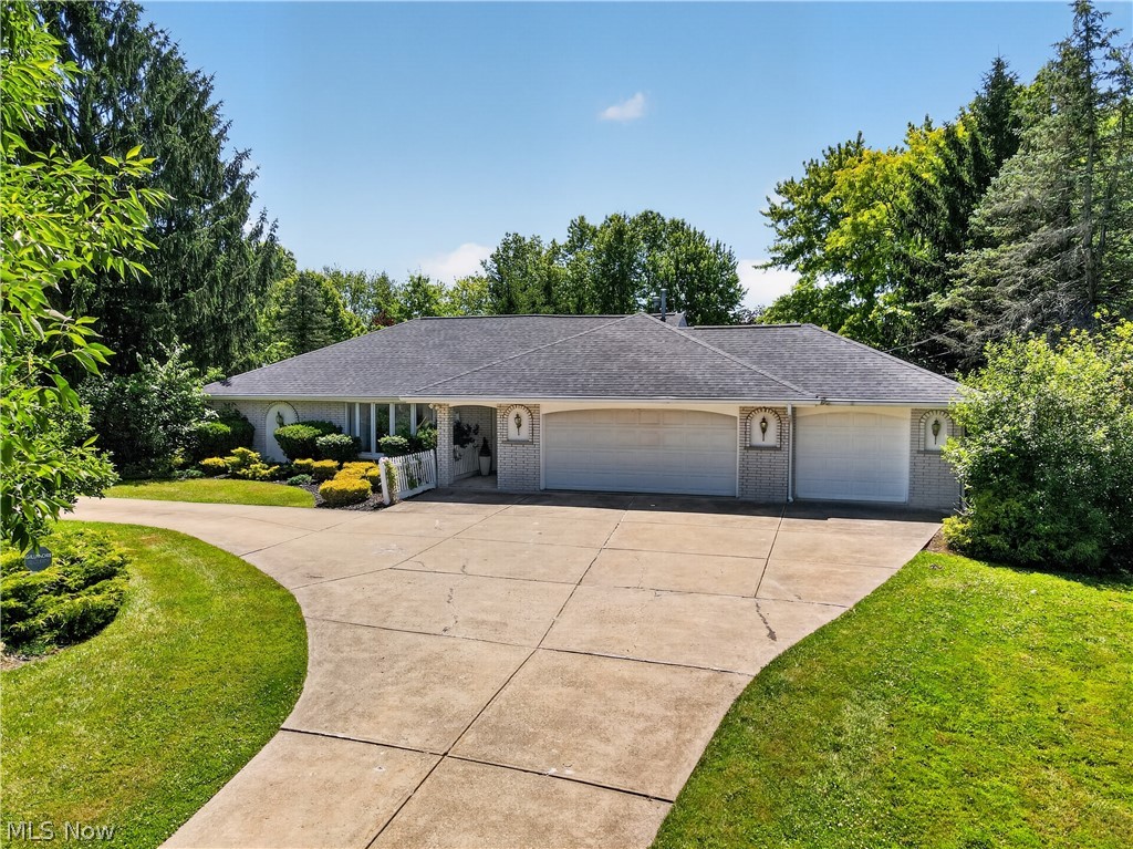 13635 Fox Hills Drive Property Photo 1