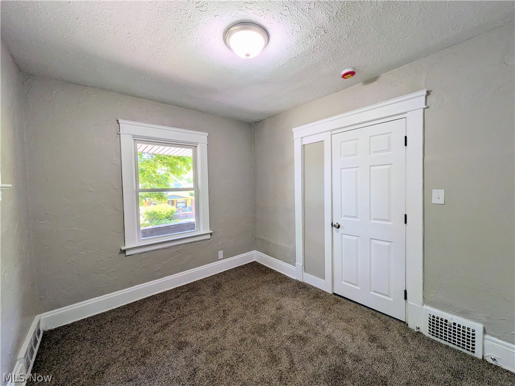12905 Griffing Avenue Property Photo 16