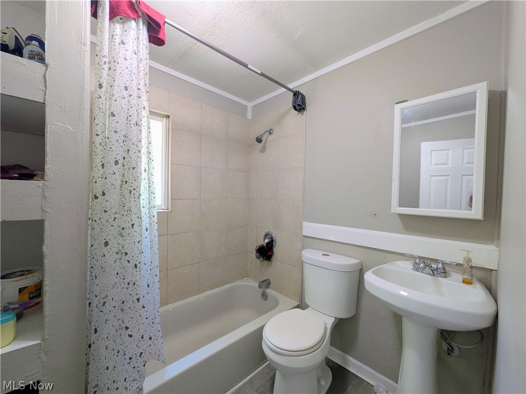 12905 Griffing Avenue Property Photo 27