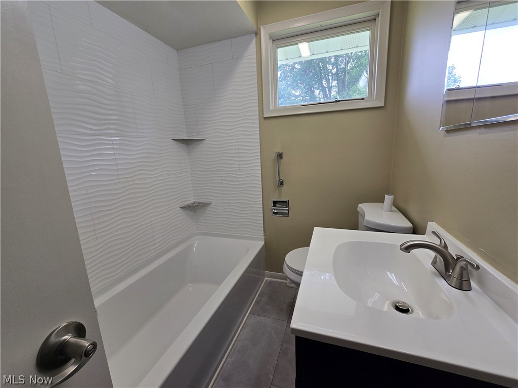 2514 Windsor Avenue Property Photo 9