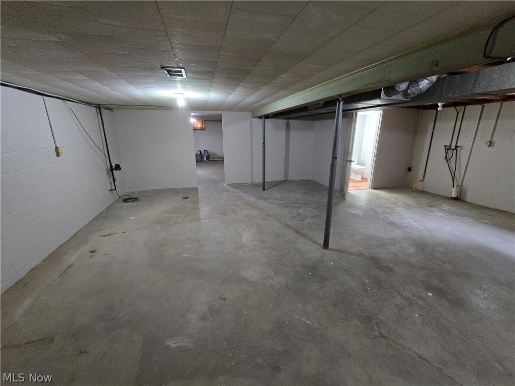 2514 Windsor Avenue Property Photo 16