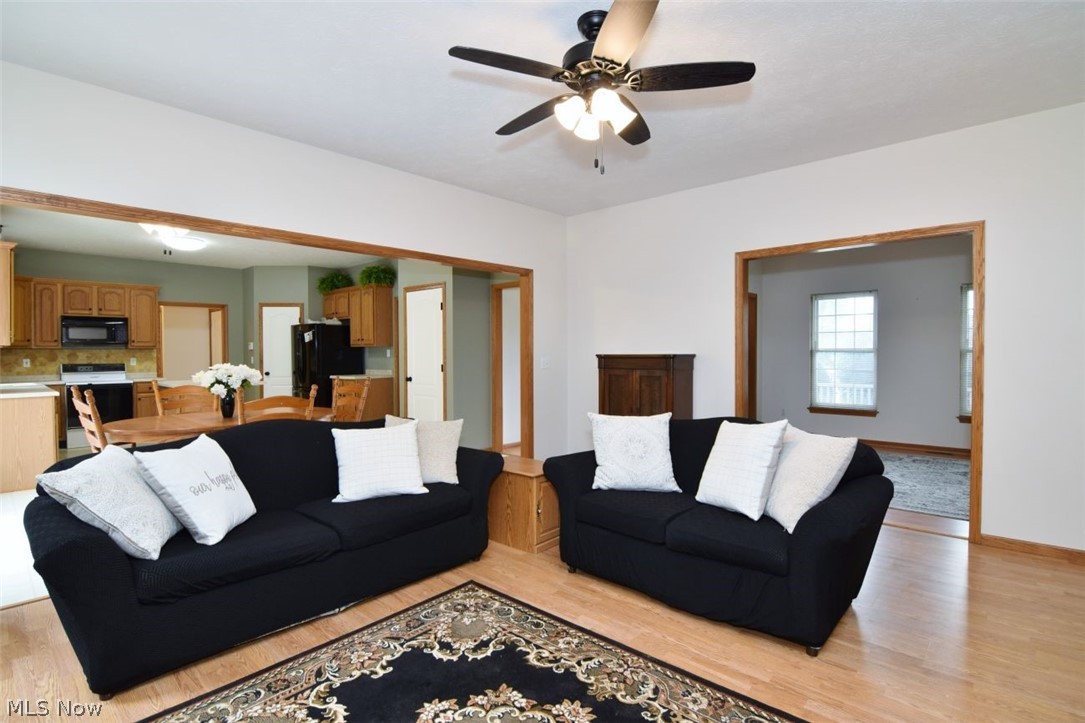 6967 Auburn Ridge Drive Property Photo 8