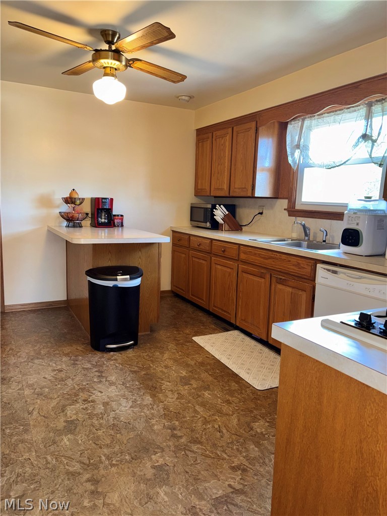 1407 W Valentine Circle Nw Property Photo 2