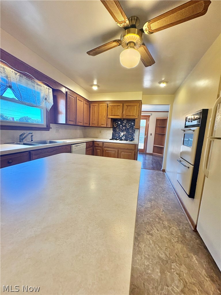 1407 W Valentine Circle Nw Property Photo 4