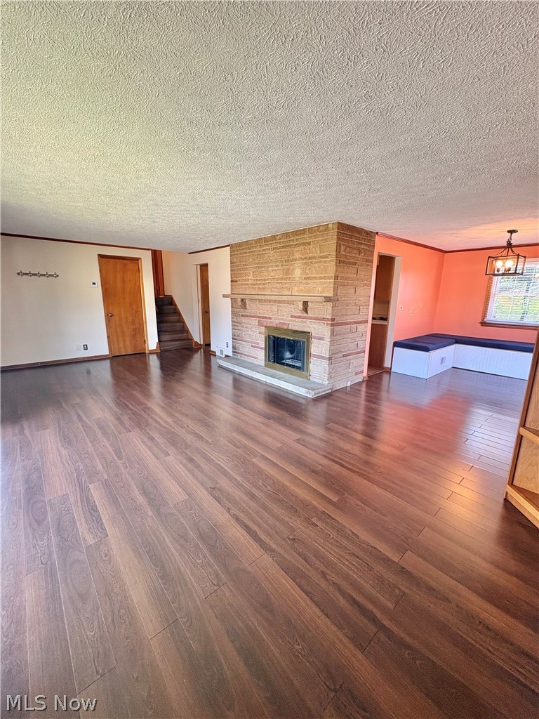 1407 W Valentine Circle Nw Property Photo 9