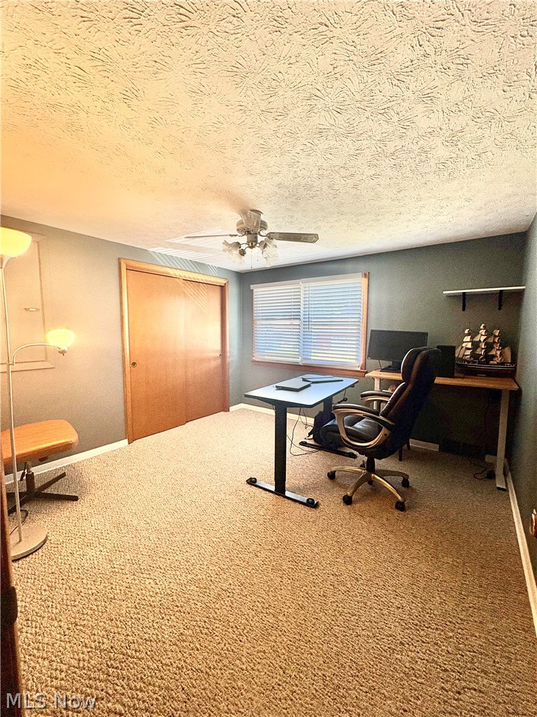 1407 W Valentine Circle Nw Property Photo 11