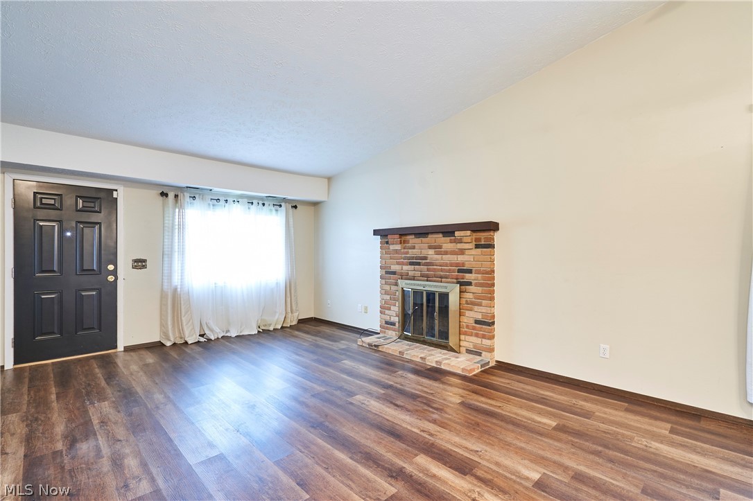 939 Kirkwall Drive Property Photo 9