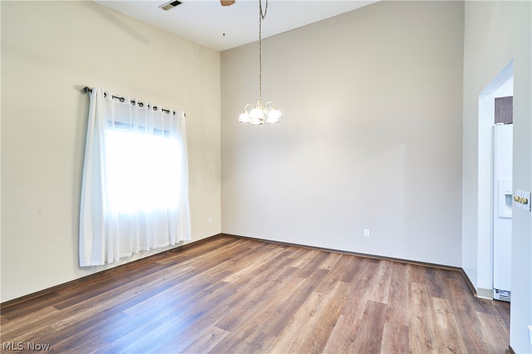 939 Kirkwall Drive Property Photo 11