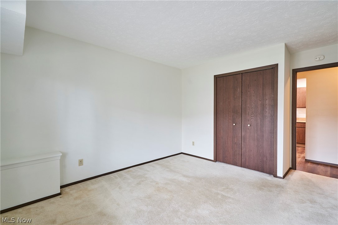 939 Kirkwall Drive Property Photo 20
