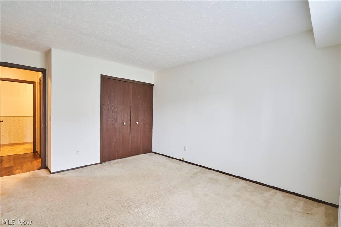 939 Kirkwall Drive Property Photo 22