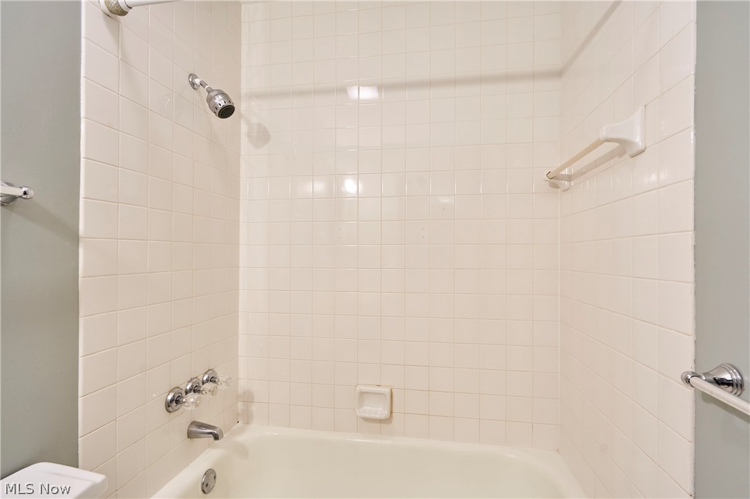 939 Kirkwall Drive Property Photo 25