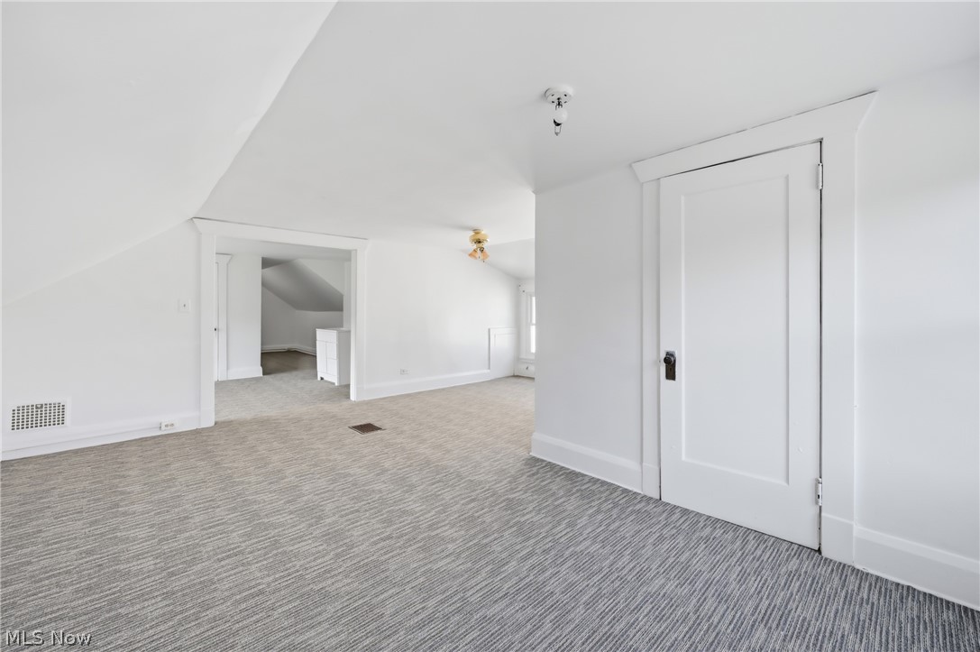 727 W Laclede Avenue Property Photo 26