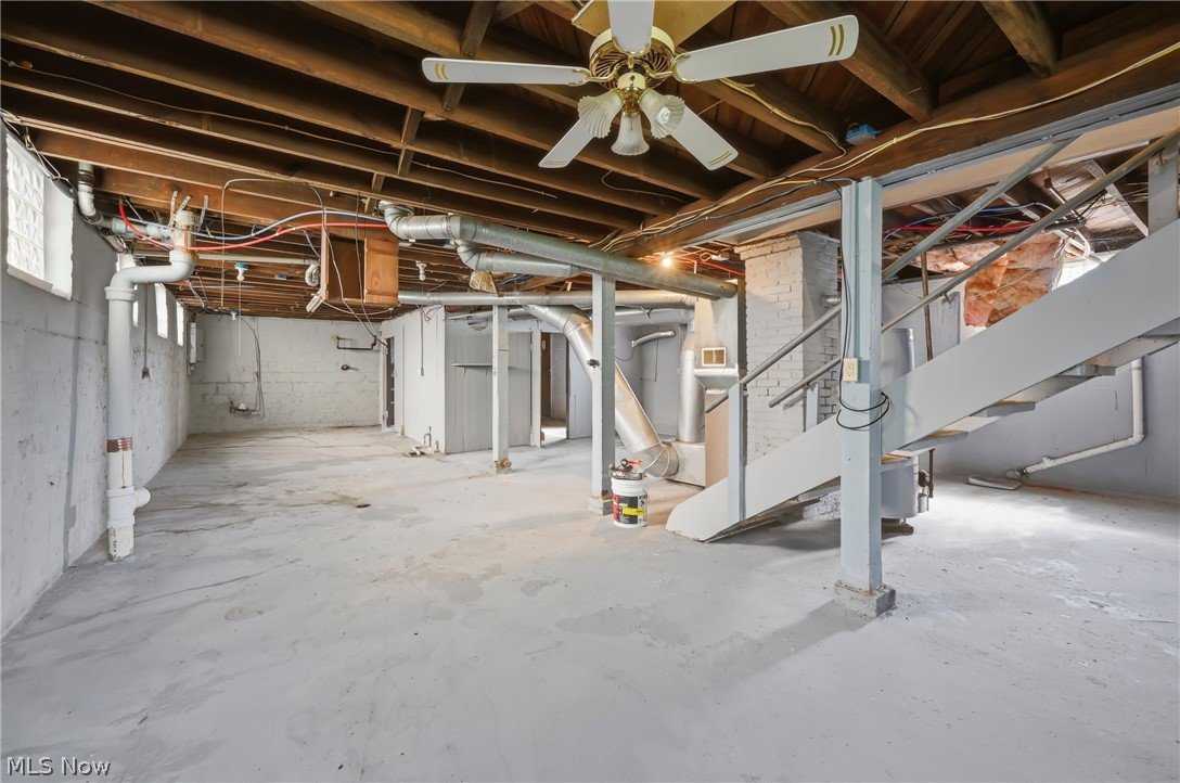 727 W Laclede Avenue Property Photo 28