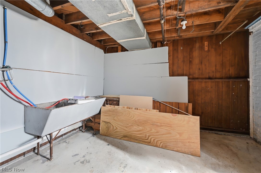 727 W Laclede Avenue Property Photo 29