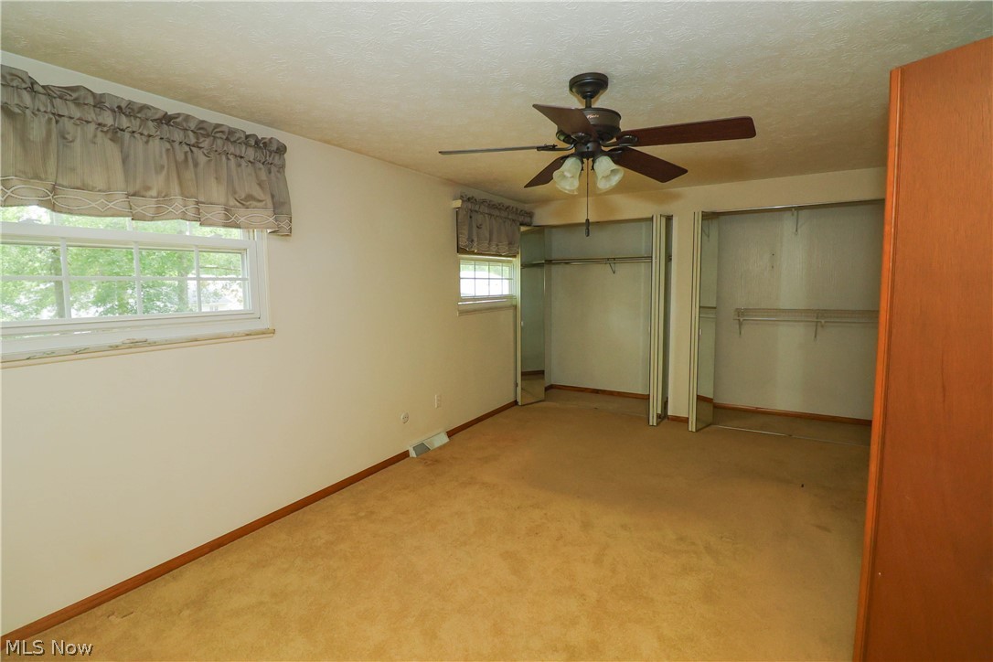 537 Howells Court Property Photo 14